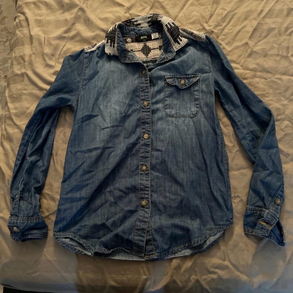 BDG Demin Shirt size XS like new